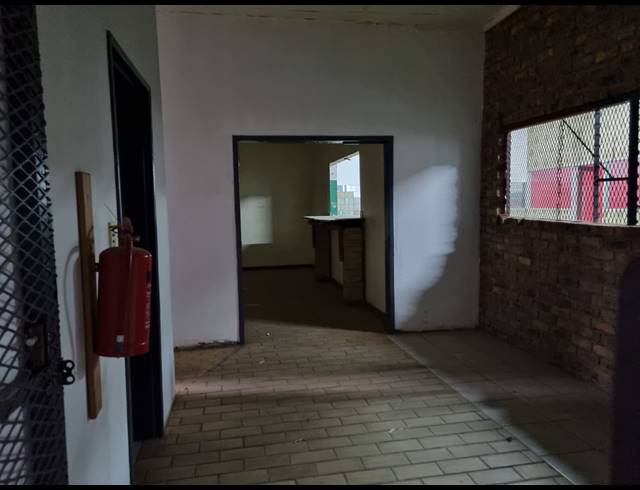 100M² RETAIL TO LET IN WHITE RIVER CENTRAL